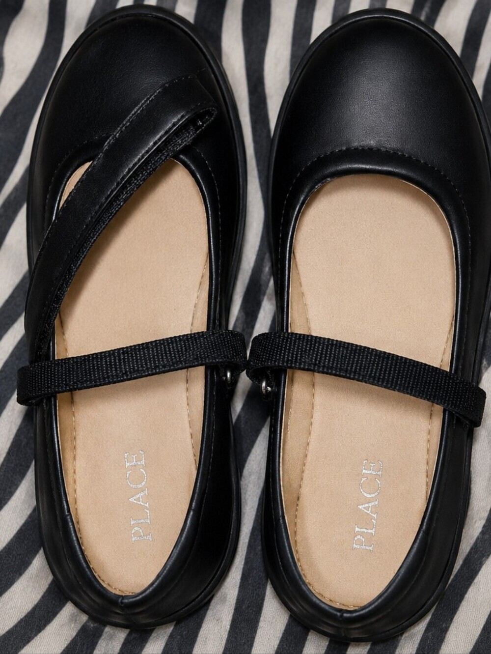 The Childrens Place Black Dress Shoes Girls Size 1 - Picture 5 of 5